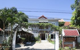 Moon'S House Luangprabang Ξενοδοχείο Exterior photo