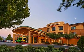 Courtyard Medford Airport Ξενοδοχείο Exterior photo