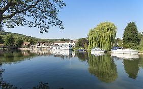 The Swan, Streatley, Berkshire Ξενοδοχείο Streatley  Exterior photo