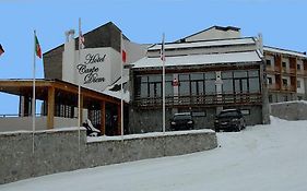 Hotel Carpe Diem Gudauri Exterior photo