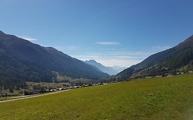 Chalet Daheim Βίλα Reckingen Exterior photo