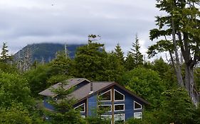 Easy On The Edge Βίλα Ucluelet Exterior photo