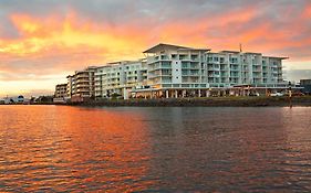 Ramada Hotel & Suites By Wyndham Ballina Byron Exterior photo