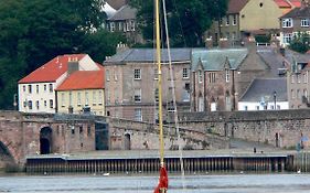 The Cobbled Yard Hotel Berwick Upon Tweed Exterior photo