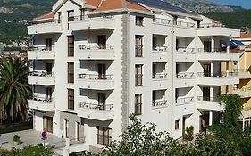 Apartments Butua Μπούντβα Exterior photo