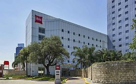 Ibis Monterrey Valle Ξενοδοχείο Exterior photo