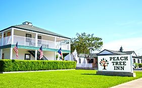 Peach Tree Inn & Suites Φρέντερικσμπεργκ Exterior photo