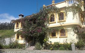 Hostal Curinan Ξενοδοχείο Otavalo Exterior photo