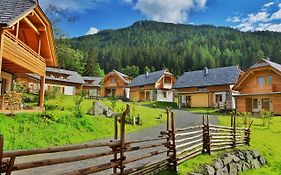 Trattlers Hof-Chalets Bad Kleinkirchheim Exterior photo