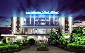 Marins Park Hotel Rostov Exterior photo