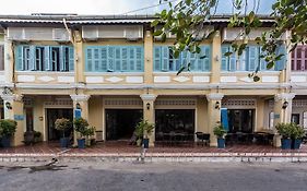 The Columns Ξενοδοχείο Kampot Exterior photo