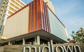 Midtown Hotel Samarinda Exterior photo