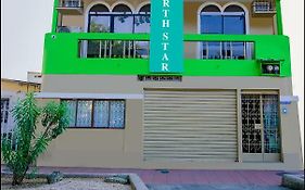 North Star Hostal Guayaquil Ξενοδοχείο Exterior photo