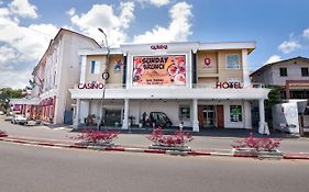 Queens Hotel Παραμαρίμπο Exterior photo