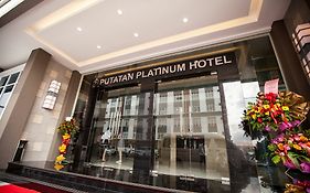 Putatan Platinum Hotel Κότα Κιναμπαλού Exterior photo