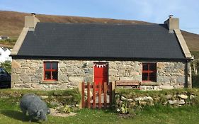 The Old Beach Cottage, Achill Doogort Exterior photo