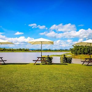 Uthai River Lake Resort Ban Nong Nam Khan Exterior photo