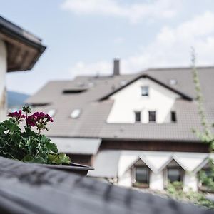 Toschis Station-Motel-Wirtshaus-An Der Autobahn-Bowling Zella-Mehlis Exterior photo