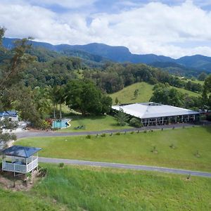 Hillcrest Mountain View Retreat Bed and Breakfast Crystal Creek Exterior photo