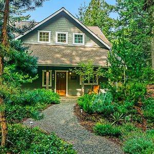 Whispering Pines Retreat Βίλα Eastsound Exterior photo