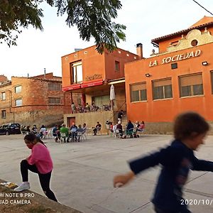 Hostal La Sociedad Ξενοδοχείο Arens de Lledo Exterior photo