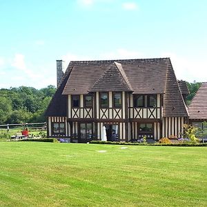 L'Herbe Aux Vaches Bed and Breakfast Saint-Pierre-Azif Exterior photo