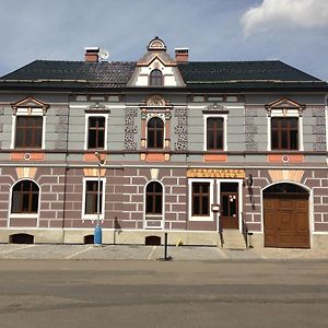 Restaurace U Kostela Ξενοδοχείο Marianske Radcice Exterior photo