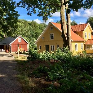 Prostens Bed & Breakfast Bed and Breakfast Getinge Exterior photo