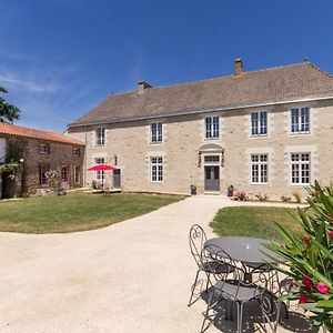 Chateau De La Voirie - Chambres D'Hotes Frossay Exterior photo