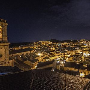 Experience Il Paesino Ξενοδοχείο Licodia Eubea Exterior photo