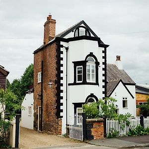 Langs Hall Διαμέρισμα Leyland Exterior photo