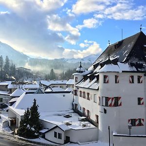 Family Hotel Schloss Rosenegg Fieberbrunn Exterior photo