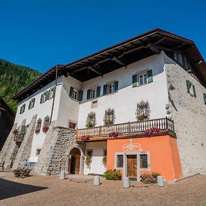 Palazzo Lodron Bertelli. Dimora Storica & Spa Ξενοδοχείο Caderzone Exterior photo