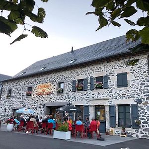 Auberge Du Cezallier Ξενοδοχείο Montgreleix Exterior photo