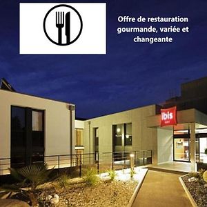 Hotel Ibis Guingamp Coeur De Bretagne Ploumagoar Exterior photo