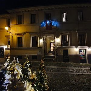 Dimora Del Podesta Bed and Breakfast CastellʼArquato Exterior photo