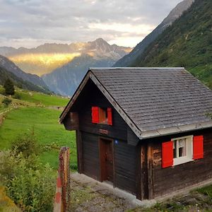 Gaestehaus Alpengluehn Ξενοδοχείο Meien Exterior photo