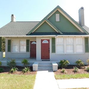 Lawrence Village Bed And Breakfast Swainsboro Exterior photo