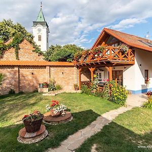 U Starenky Διαμέρισμα Dolní Bojanovice Exterior photo