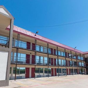 Magnuson Extended Stay And Suites Airport Hotel Irving Exterior photo