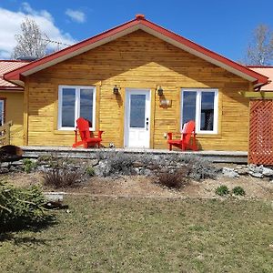 Auberge Ma Maison Ξενοδοχείο Sainte-Melanie Exterior photo