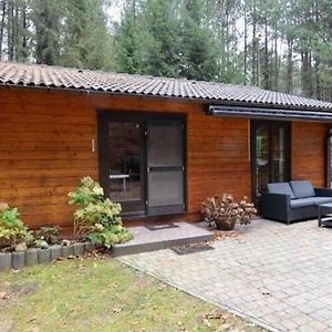 Chalet In A Peaceful Location Near Nijlen Βίλα Exterior photo