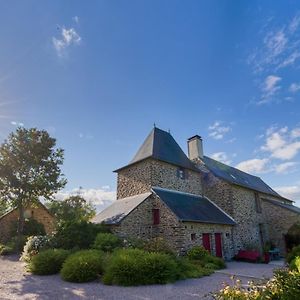 Manoir Le Courtillon Bed and Breakfast Le Pont Rean Exterior photo