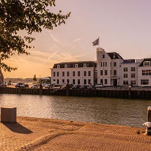 Hotel Maassluis Exterior photo