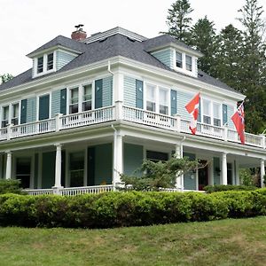 Alicion Bed & Breakfast Bed and Breakfast Lunenburg Exterior photo