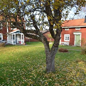 Brunnbaecks Bed & Breakfast, Dalarna Bed and Breakfast Krylbo Exterior photo