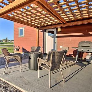 Updated Townhouse With Pergola, Walk To Downtown! Βίλα Choteau Exterior photo