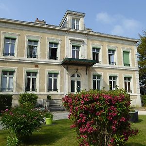 Chateau De Pougy Bed and Breakfast Exterior photo