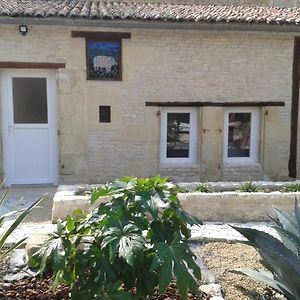 The Piggeries At La Maison Tumtum Arbre Ξενοδοχείο Loudun Exterior photo