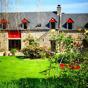 Auberge De La Chesnaie Ξενοδοχείο Pleudihen-sur-Rance Exterior photo